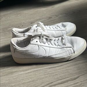 Nike Blazer Low LE White